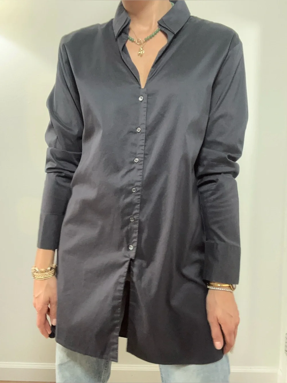 Hugo Boss Black Long Sleeve Long Line Button Front Shirt Collared Size 8